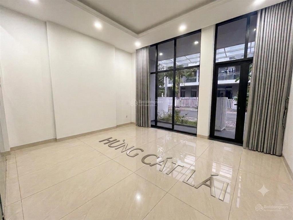 Cho thuê nhà phố citi bella 1, dt 83.2m2, 1 trệt 2 lầu, nhà hoàn thiện đẹp 4 pn, 4 wc, giá 15 tr/th