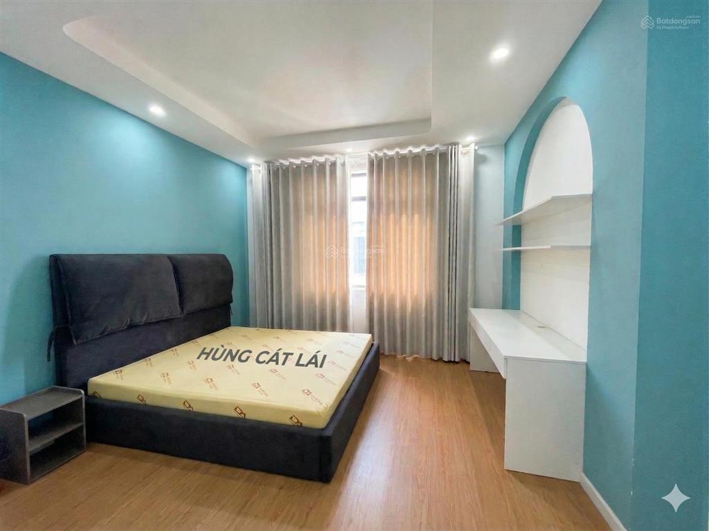 Cho thuê nhà kđt phố đông village, dt 6x20m, 1 trệt 2 lầu, 4 pn, full nội thất, giá 18 triệu
