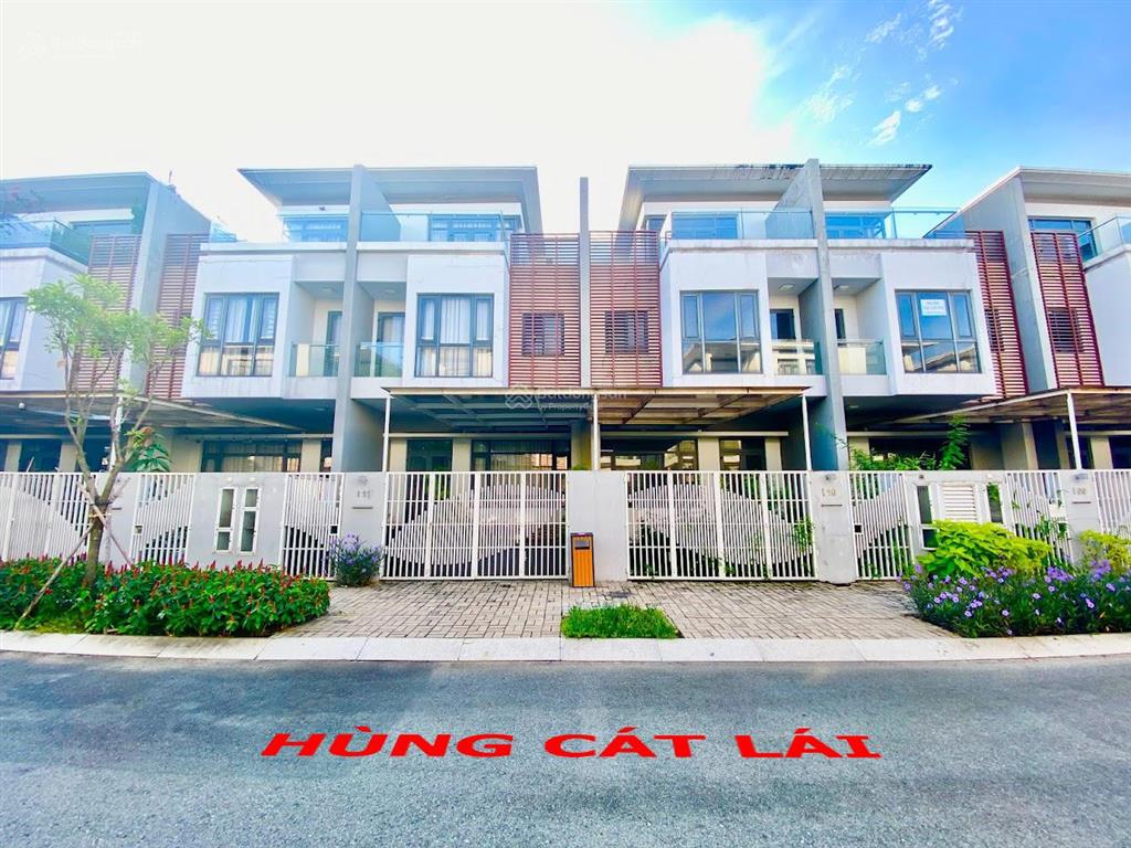 Cho thuê nhà phố kđt phố đông village, dt 6x20m, 1 trệt 2 lầu, full nội thất, 4 pn, 5 wc, giá 20 tr