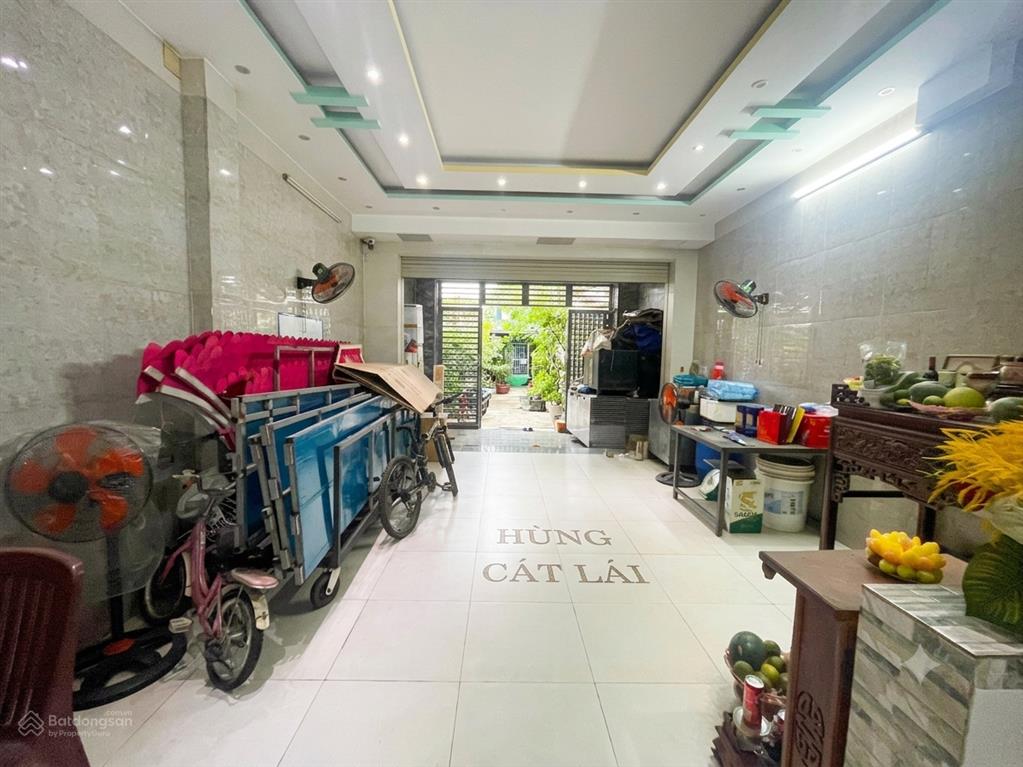 Bán nhà 1 trệt 3 lầu, dt 112.8m2, nhà 2 mt đường liên cảng rộng 60m, đối diện cổng c, giá 12 tỷ