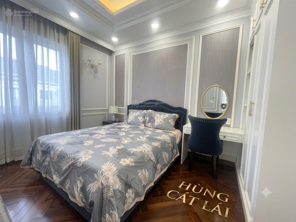 Bán biệt thự song lập sol villas cát lái  nội thất xa xỉ  dt 220m2  1 trệt 2 lầu áp mái  35 tỷ