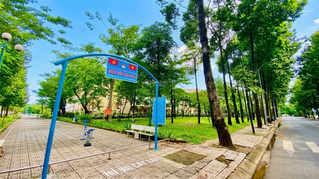 Nhà phố ventura cát lái, mt đường 14m, giá 11 tỷ, đối diện công viên, dt 119m2, 1 trệt 3 lầu 1 tum