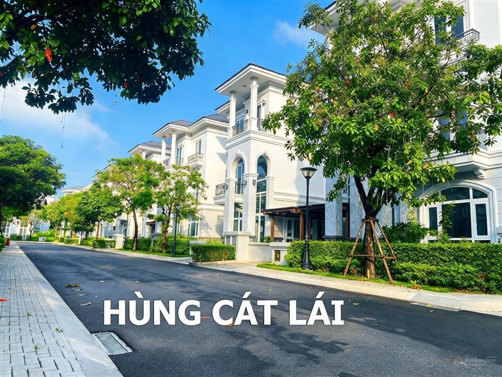 Bán biệt thự đơn lập 5 sao sol villas cát lái  dt 342.4m2  1 trệt 1 lửng 2 lầu  giá chỉ 42 tỷ