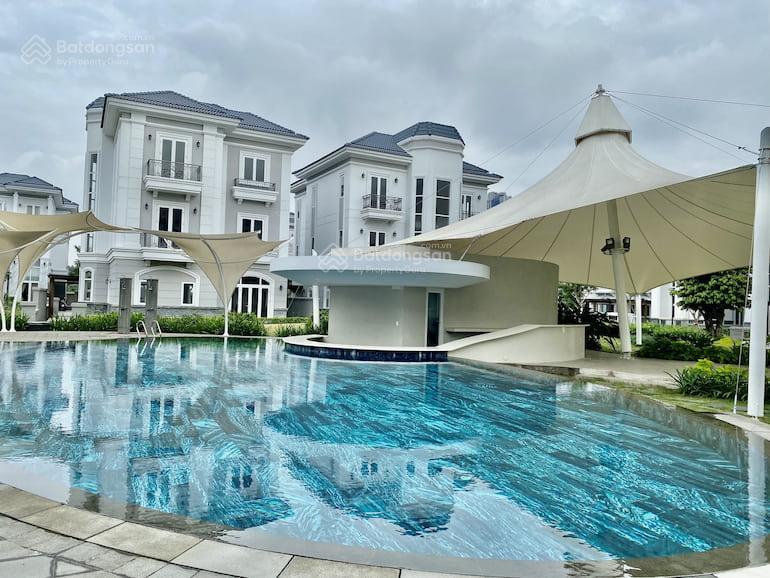 Bán biệt thự đơn lập 5 sao sol villas cát lái  dt 342.4m2  1 trệt 1 lửng 2 lầu  giá chỉ 42 tỷ