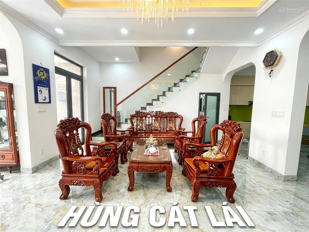Bán nhà phố 1 trệt 3.5 lầu cát lái  119m2  nhà hoàn thiện đẹp  6 pn  7 wc  shr  giá 13.5 tỷ.