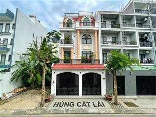 Bán nhà phố 1 trệt 3.5 lầu cát lái  119m2  nhà hoàn thiện đẹp  6 pn  7 wc  shr  giá 13.5 tỷ.
