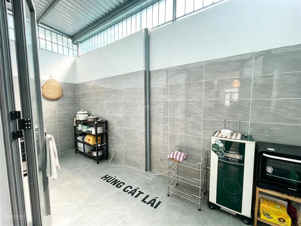 Bán nhà phố 1 trệt 3.5 lầu cát lái  119m2  nhà hoàn thiện đẹp  6 pn  7 wc  shr  giá 13.5 tỷ.