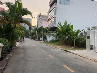 Bán đất thế kỷ 21 diện tích 5x20.5 giá 200tr/m2 trung tâm hành chính q. 2 cũ