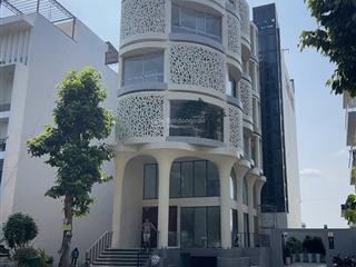 Bán đất lô góc hai mặt tiền đối diện công viên, dt 7.7x20 dự án huy hoàng, sát sông sài gòn