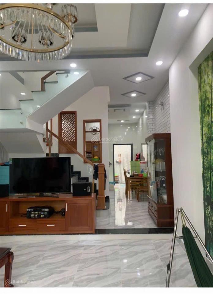 Bán đất mt đường sô 9, p bình trưng tây, quận 2 (4,2x18m) 2 lầu. giá 8,2 tỷ