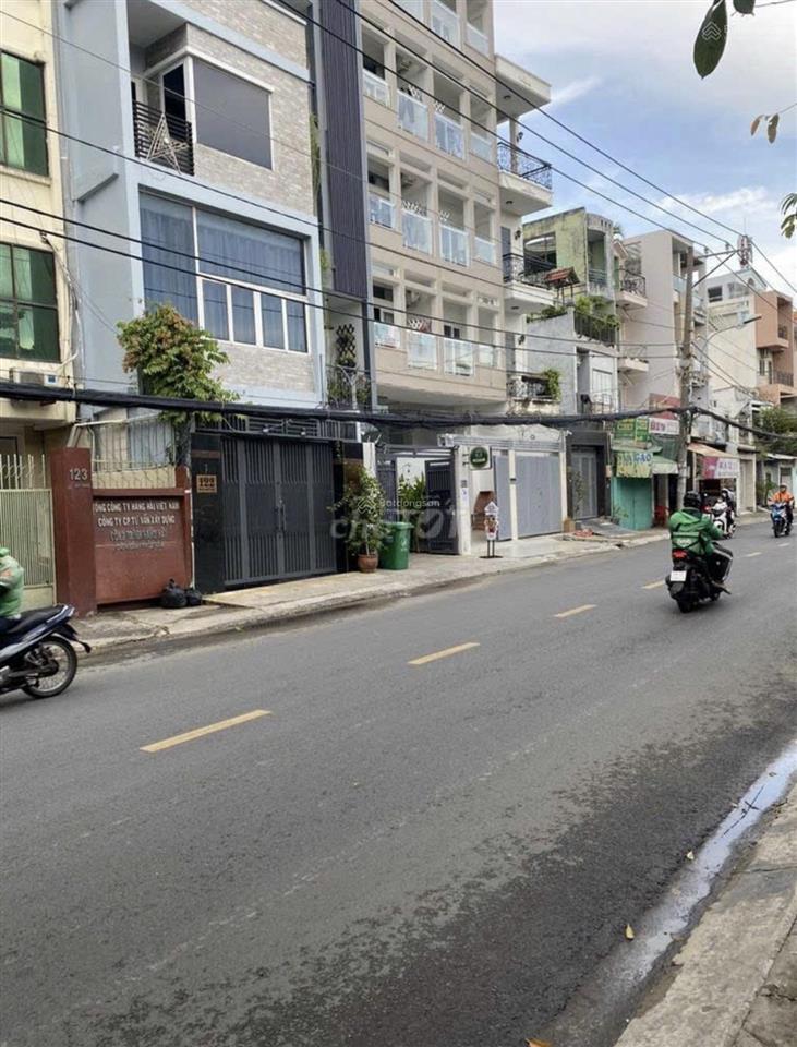 Bán nhà mặt tiền tôn thất thuyết view công viên bờ sông