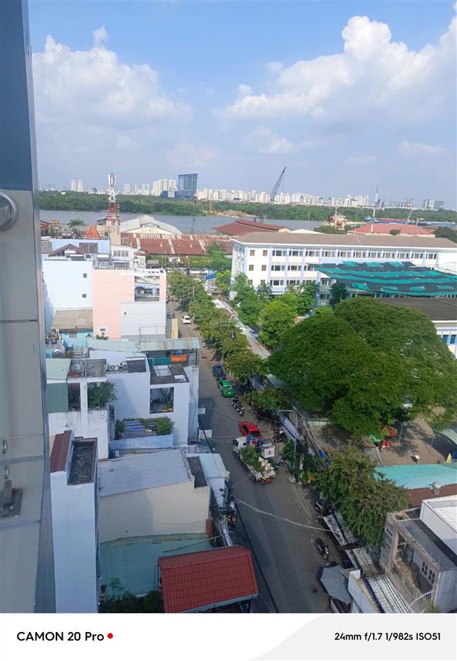 Bán tòa nhà 8 tầng giáp cảng nhà rồng nguyễn tất thành view sông