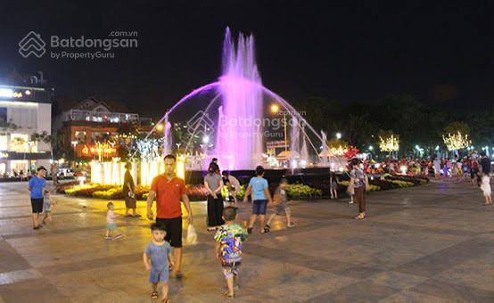 Bán nhà đường xe tải tránh 10m thông thương ngay công viên khánh hội