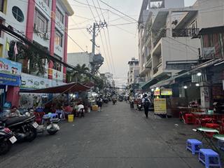 Bán nhà mặt tiền xóm chiếu gần chợ 200 kinh doanh cực sung