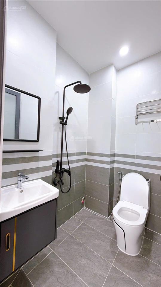 Bán chdv đầy đủ nội thất mới hoàn thiện 100%