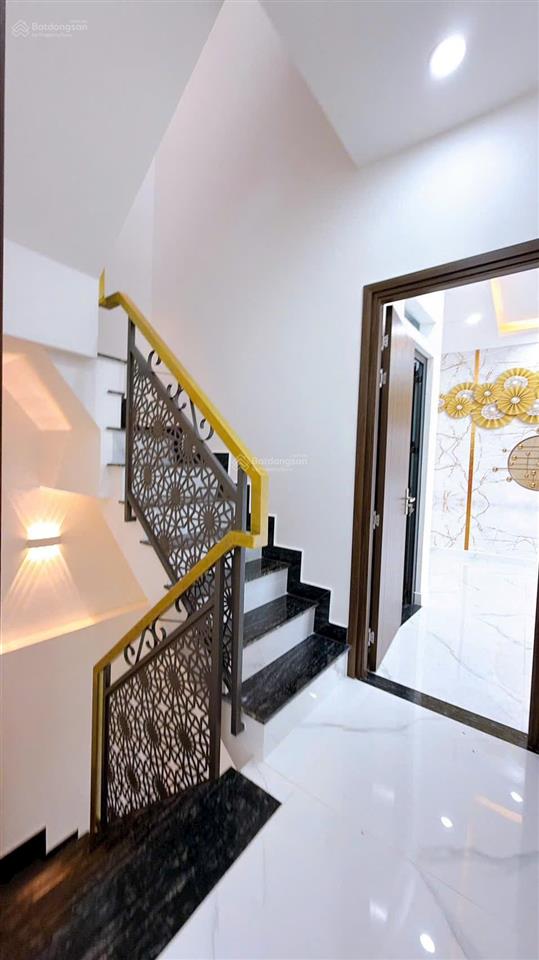 Bán chdv đầy đủ nội thất mới hoàn thiện 100%