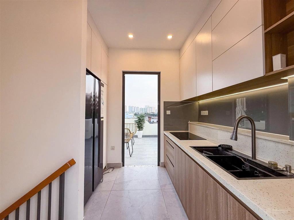 Bán smart home hẻm xe hơi bến vân đồn