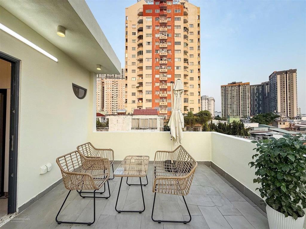 Bán smart home hẻm xe hơi bến vân đồn