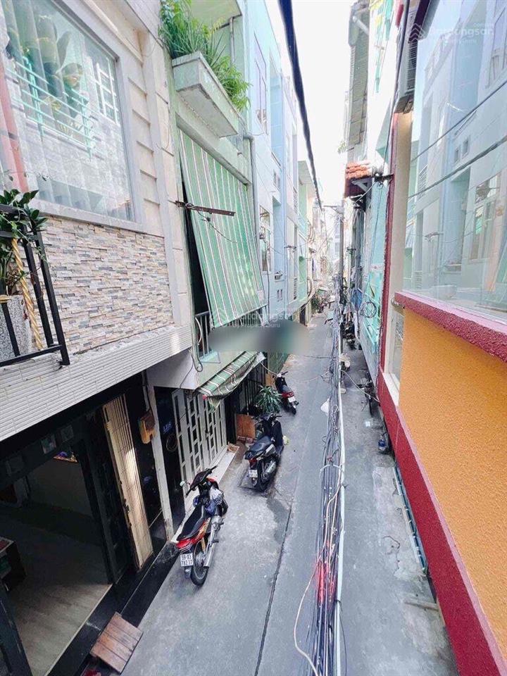 Bán nhà đẹp 4 tầng ở ngay khu hai mươi thước ở