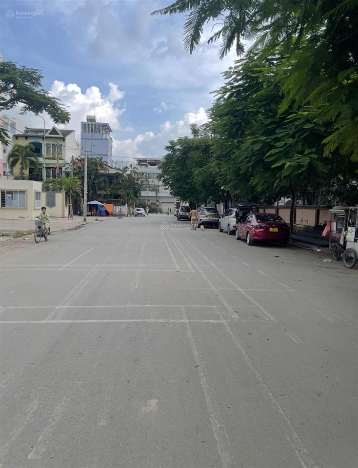 Bán nhà hẻm xe hơi ngang 8m dài 27m vuông vức