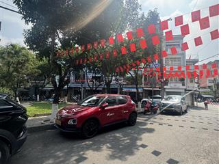 Bán nhà mặt công viên nội bộ đường vĩnh hội cực hiếm