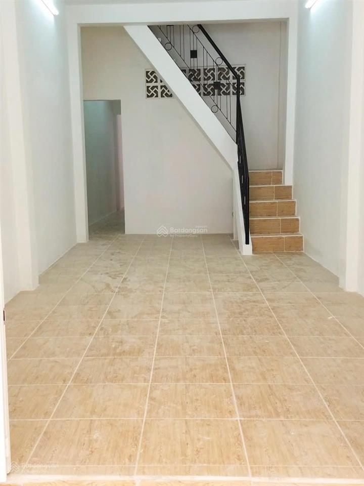Bán nhà mặt tiền xóm chiếu cực sung kinh doanh sầm uất