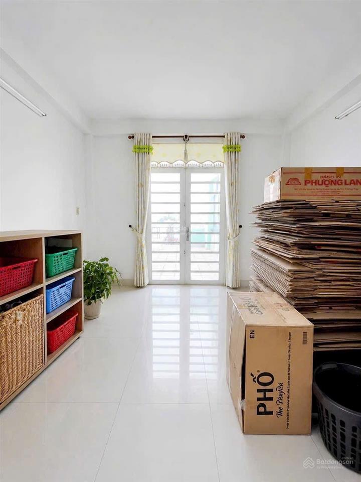 Mặt tiền tân vĩnh 2 mặt trước sau vuông vức
