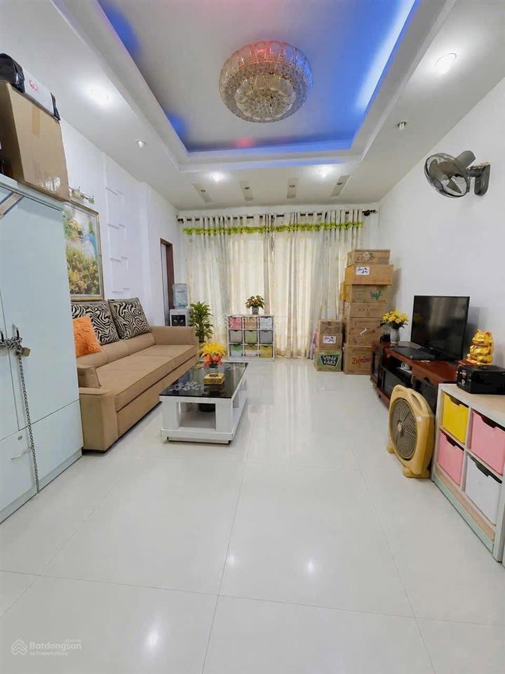 Mặt tiền tân vĩnh 2 mặt trước sau vuông vức