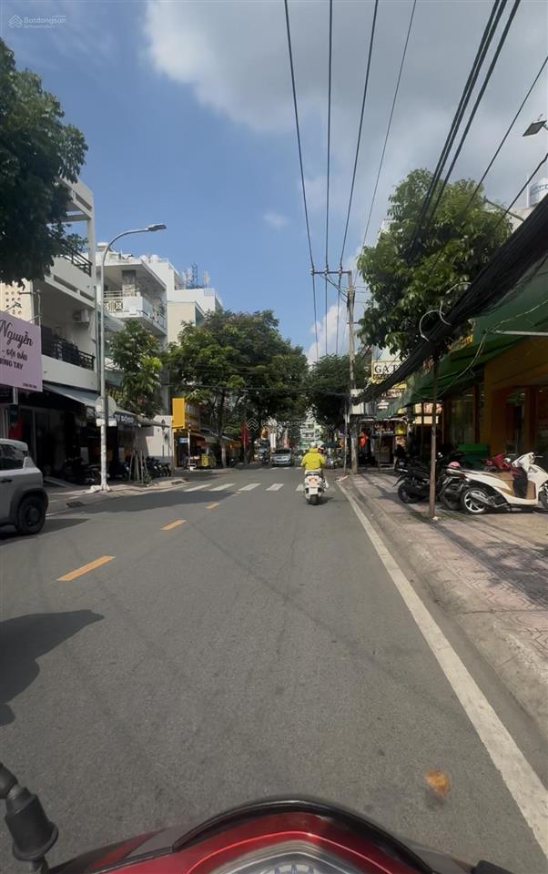 Bán nhà mặt tiền đường kinh doanh sầm uất giao khánh hội và hoàng diệu