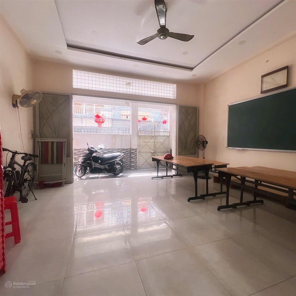 Bán gấp nhà hẻm 4m  220m2 đất ngang 7,5m một đời chủ tiện xây chdv