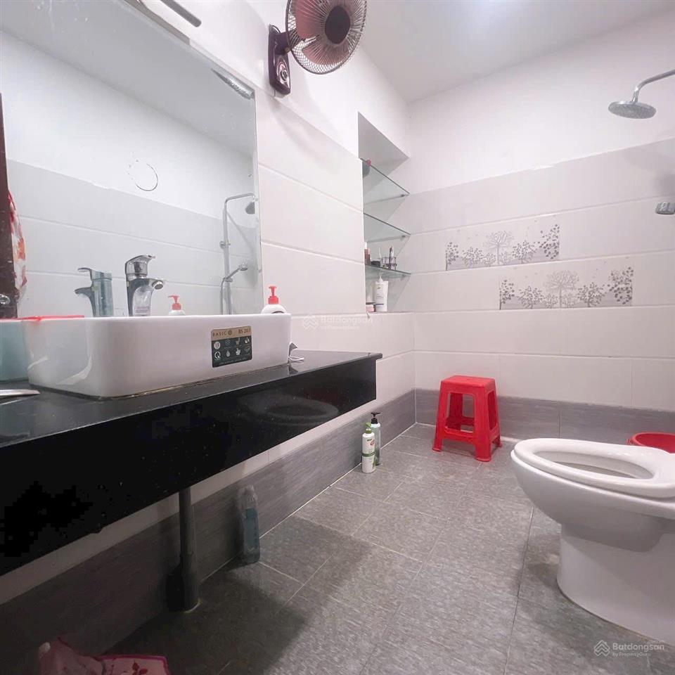 Bán gấp nhà hẻm 4m  220m2 đất ngang 7,5m một đời chủ tiện xây chdv