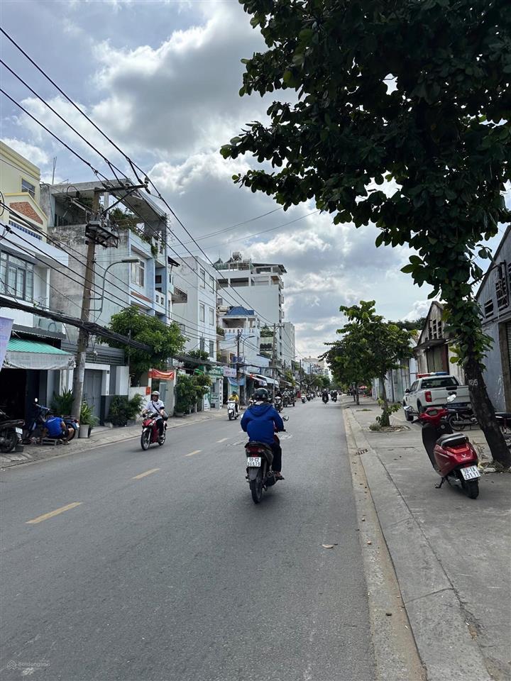 Mặt tiền tôn thất thuyết ngang bề thế hơn 9m vuông vức