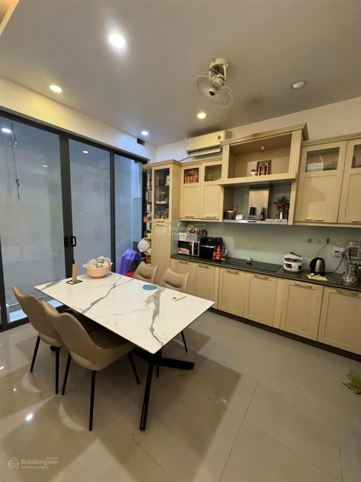 Bán nhà mt đường song hành hoàng diệu, khánh hội