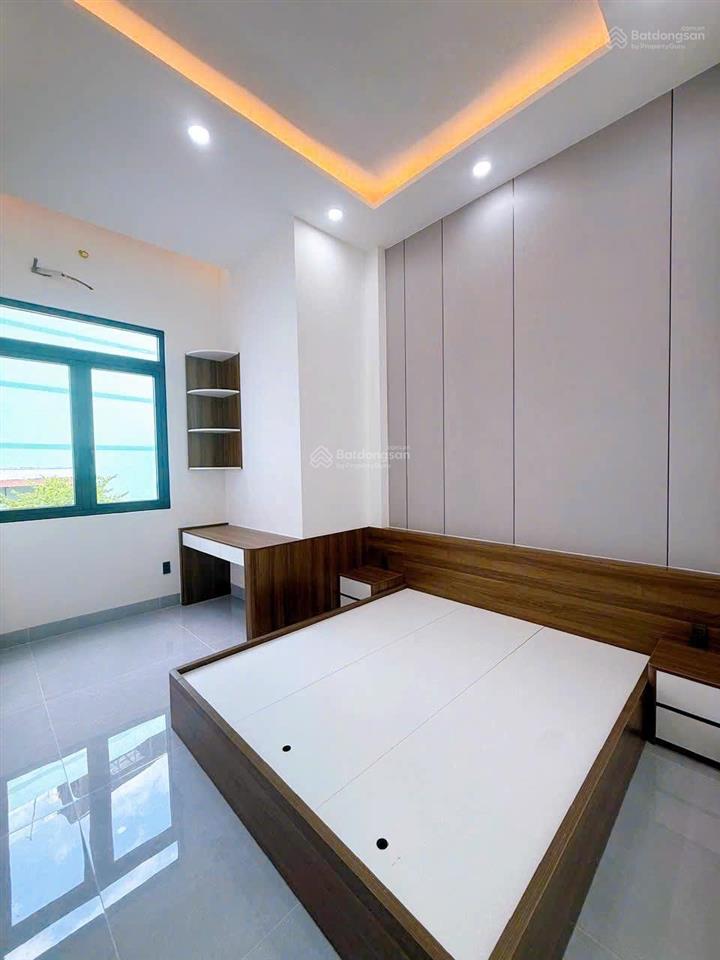 Bán nhà đẹp hẻm xe hơi nguyễn thần hiến thang máy tiện nghi