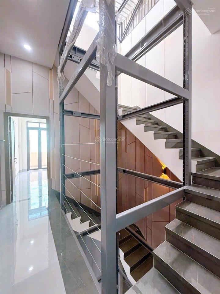 Bán nhà đẹp hẻm xe hơi nguyễn thần hiến thang máy tiện nghi