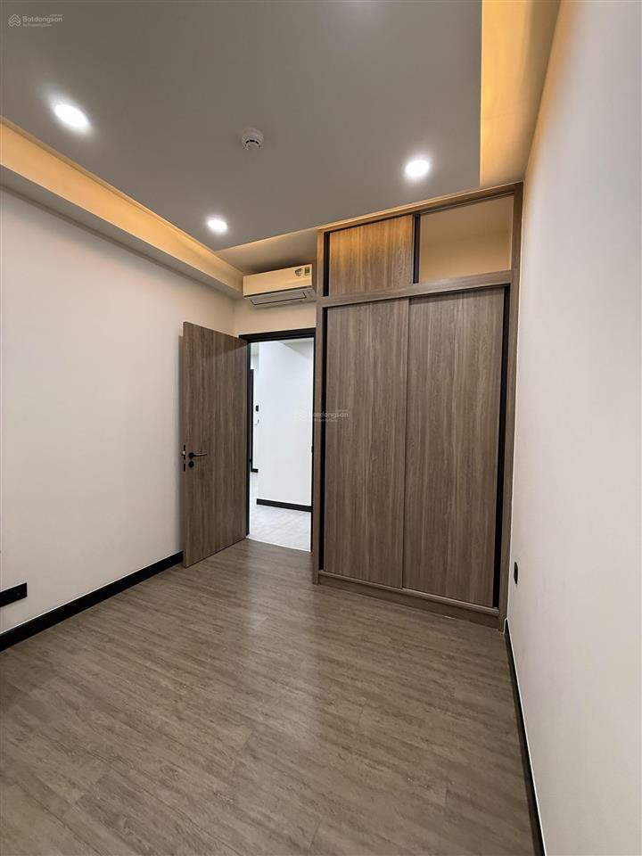 Chủ kẹt tiền cần bán gấp căn hộ 2pn 2wc tại chung cư cao cấp delasol