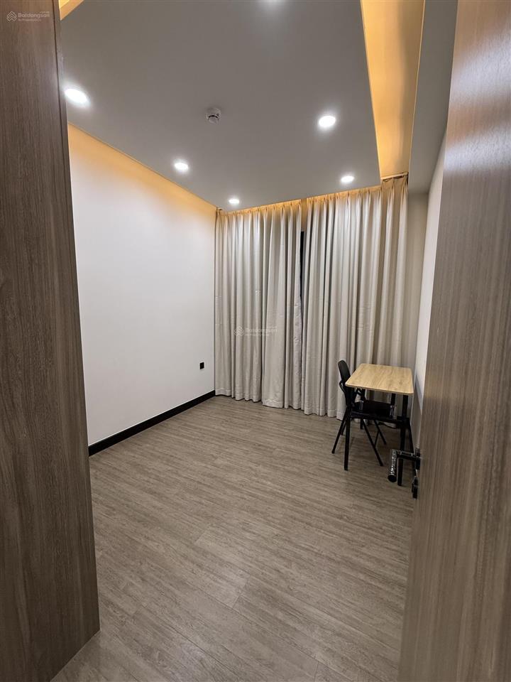 Chủ kẹt tiền cần bán gấp căn hộ 2pn 2wc tại chung cư cao cấp delasol