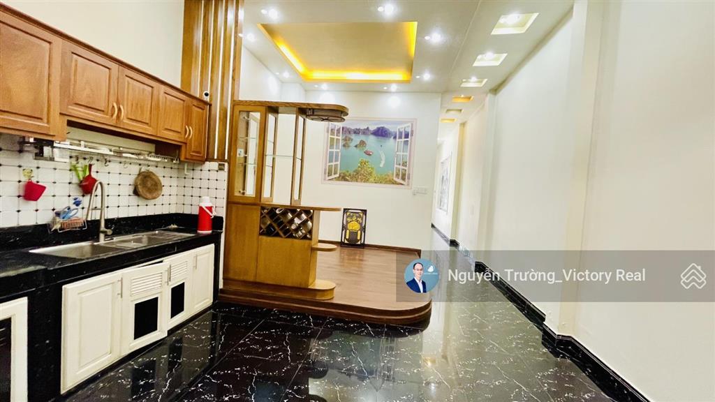 Nhà phố mới 99% mặt tiền, đường hoàng diệu, p.05, đà lạt 76.5m2, dt 4.5 x 17 mét, 1 trệt 2 lầu