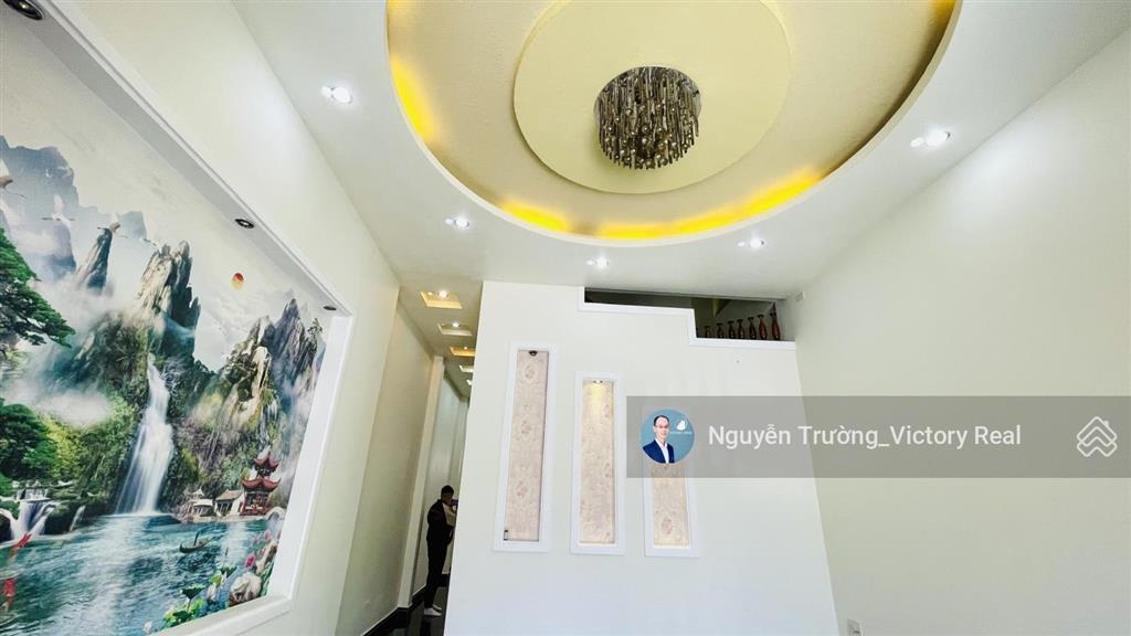 Nhà phố mới 99% mặt tiền, đường hoàng diệu, p.05, đà lạt 76.5m2, dt 4.5 x 17 mét, 1 trệt 2 lầu