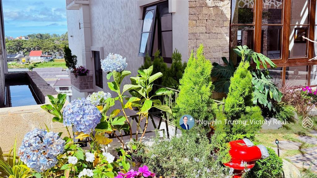 Mua biệt thự nghỉ dưỡng villas cao cấp  đường 10 mét, cảnh quan cây xanh  view 280 độ toàn cảnh
