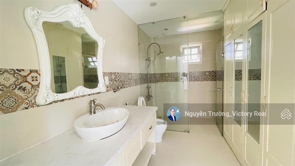 Cho thuê villa sân vườn nam hồ đà lạt 25 triệu/tháng, view thông