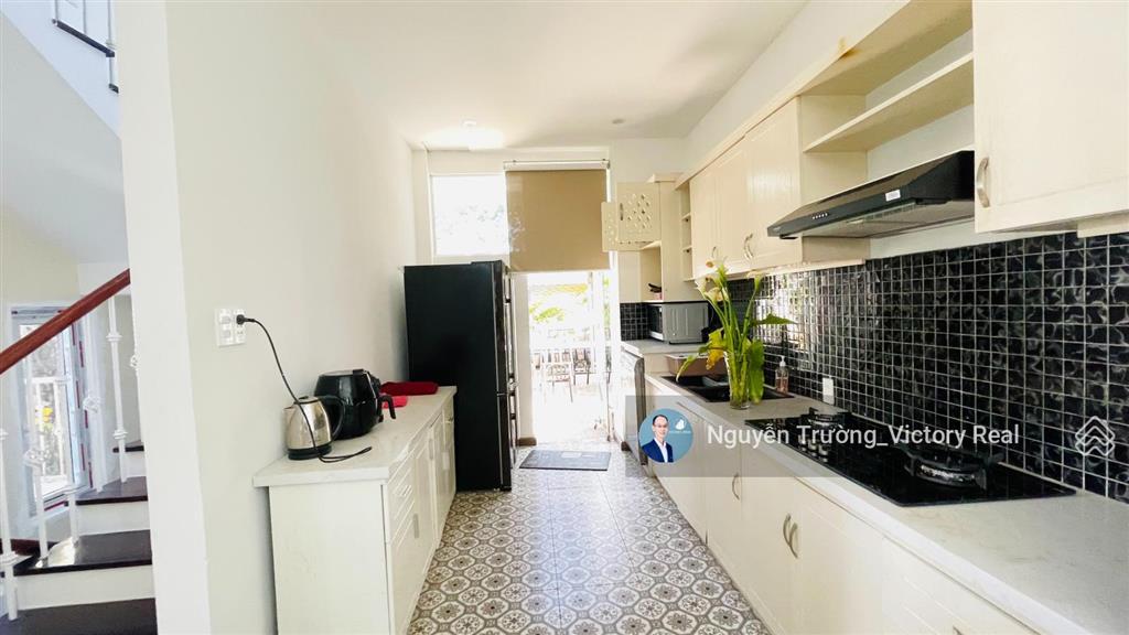 Cho thuê villa sân vườn nam hồ đà lạt 25 triệu/tháng, view thông