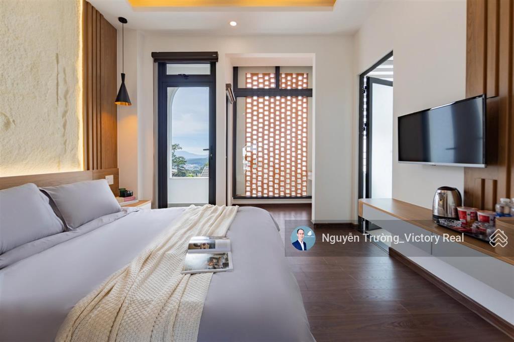 Villa/ biệt thự sân vườn vip 99 đường nam hồ, p.11, đà lạt 200m2, 4 phòng ngủ, 5 wc view đẹp