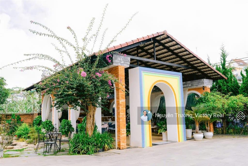 Cần bán villa nghỉ dưỡng hẻm xe hơi lớn đường 3 tháng 4, p.3, đà lạt cách hồ xuân hương 500 mét