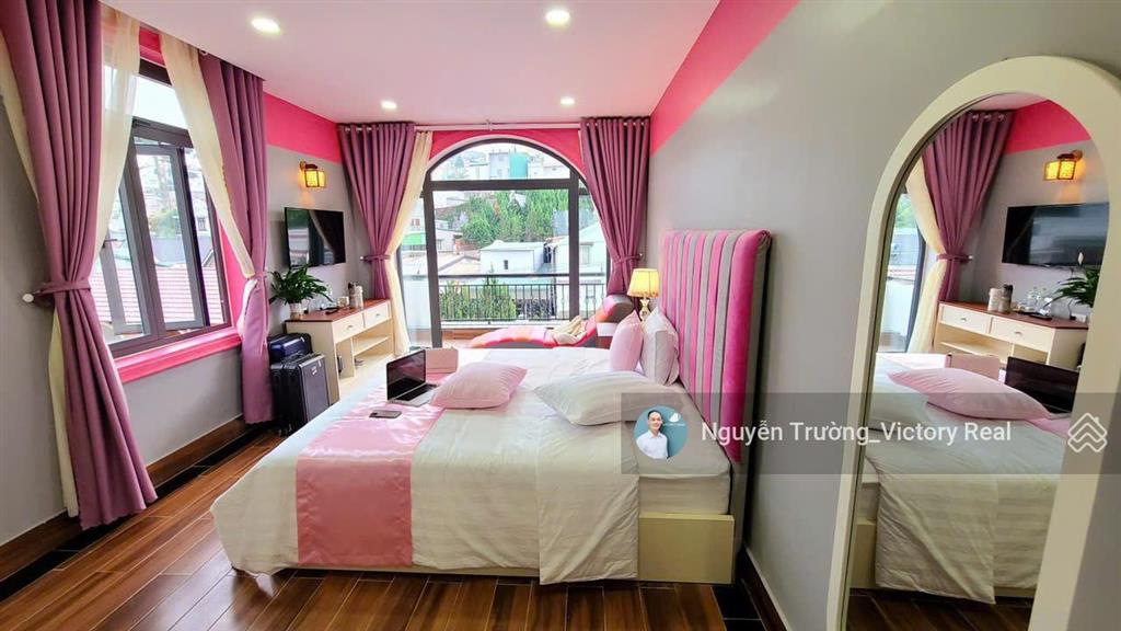 Cần bán villa nghỉ dưỡng hẻm xe hơi lớn đường 3 tháng 4, p.3, đà lạt cách hồ xuân hương 500 mét
