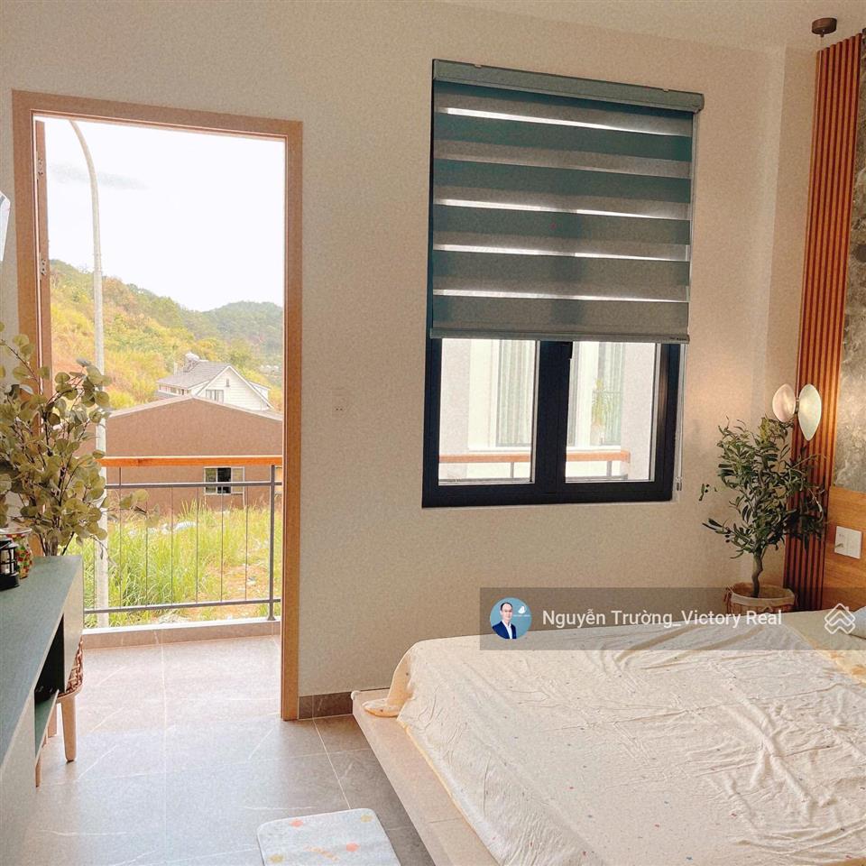 Bán nhà mới 99% dễ thương view đẹp tại đà lạt