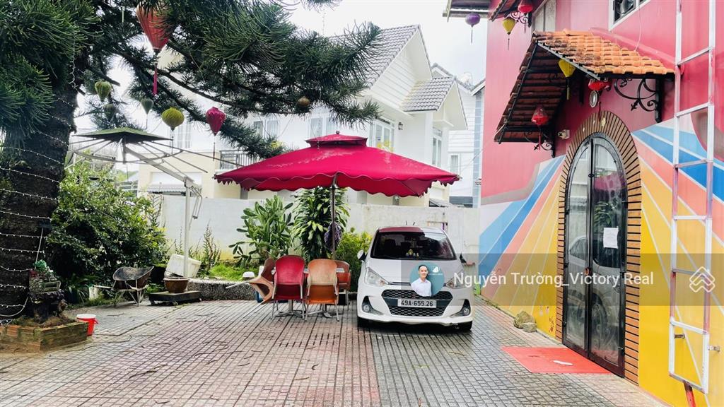 Biệt thự sân vườn 2 mặt tiền hẻm rộng như trong mơ giữa lòng đà lạt. diện tích 301m² (20m dài 15m)