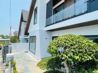 Bán villa đẹp đà lạt 200m2, mặt tiền 13.5m, 4 phòng ngủ nội thất đẳng cấp nghỉ dưỡng tại đà lạt