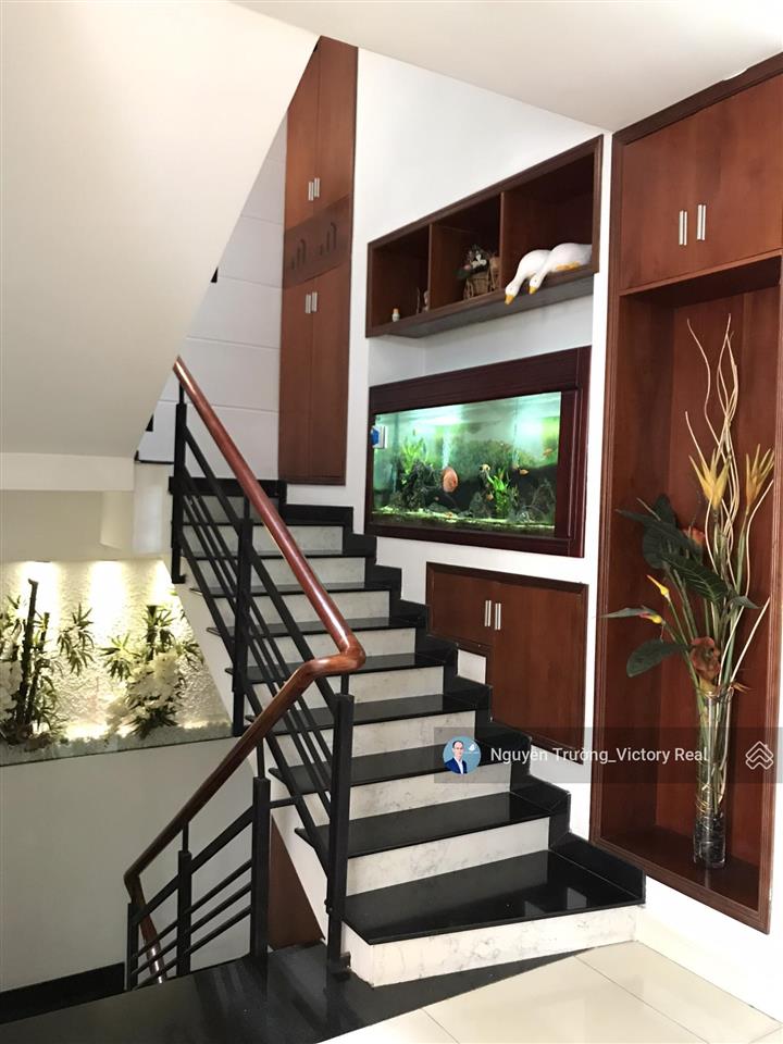 Bán khách sạn tại đường phạm hồng thái, 1 trệt 3 tầng lầu, 10 phòng kd