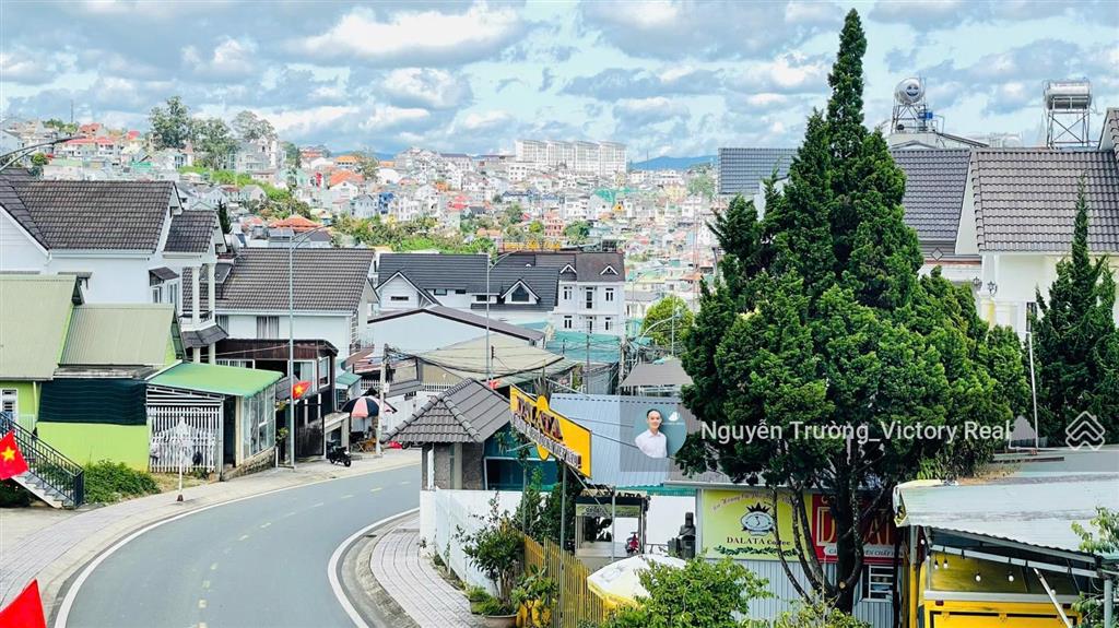Biệt thự view đẹp 500m2 full thổ cư, mặt tiền đường tô hiến thành, đà lạt, 1km hồ xuân hương